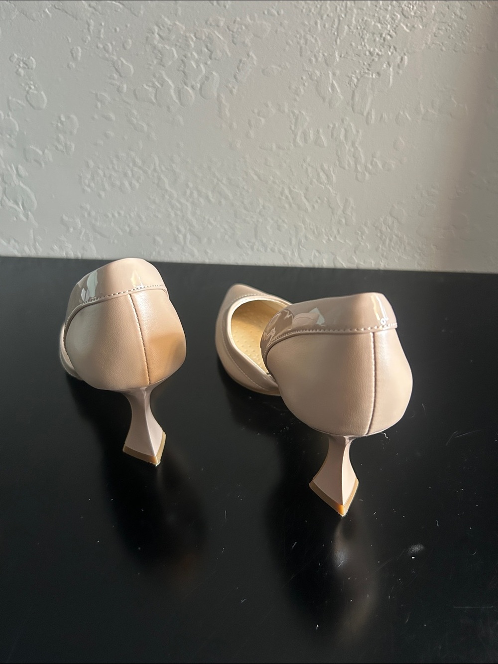 Pointed Toe Pumps, Nude Color - Picture 4 of 7